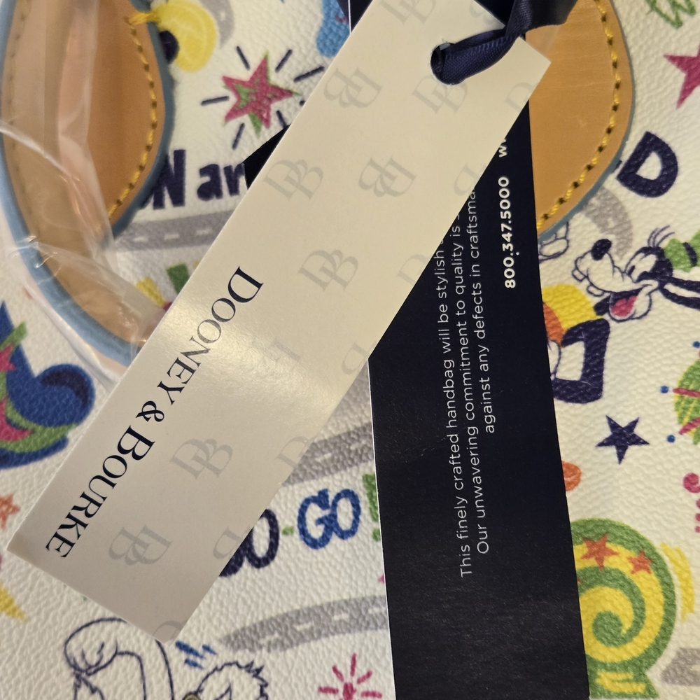Run Disney Dooney & Bourke 2014 Walt Disney World Marathon Crossbody Purse Nwt - Picture 7 of 16